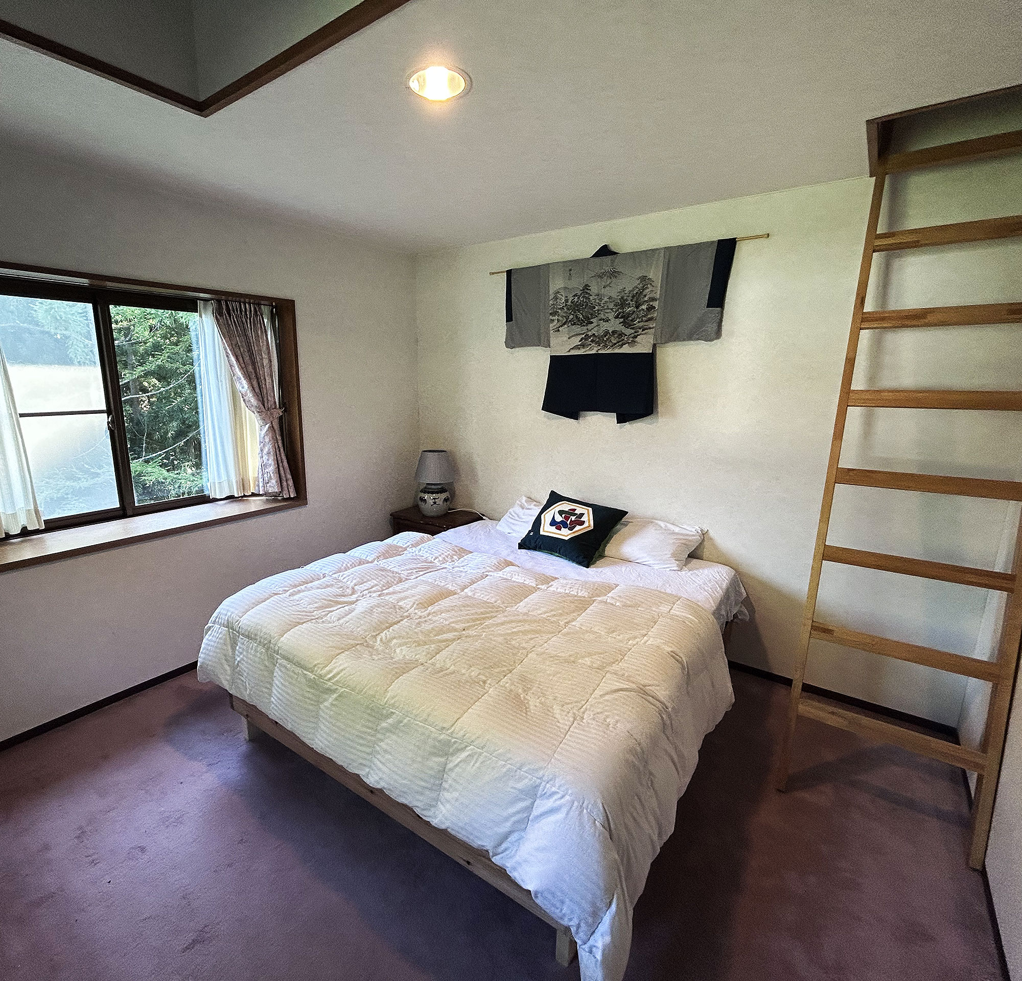 Western style Room with Forest View (x2) 1 Western style Room with Forest View